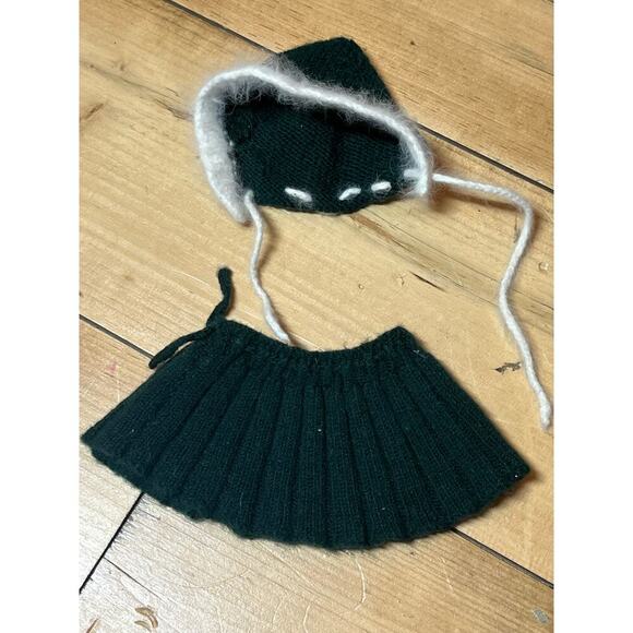 Vintage handmade knitted/crochet doll clothes. Skirt. Hat and pants. Dark Green - Picture 3 of 5